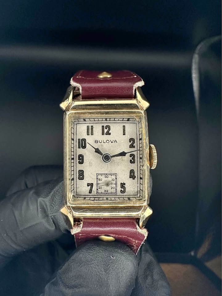 Vintage Bulova 1930s-40s Rectangular Dress Watch
