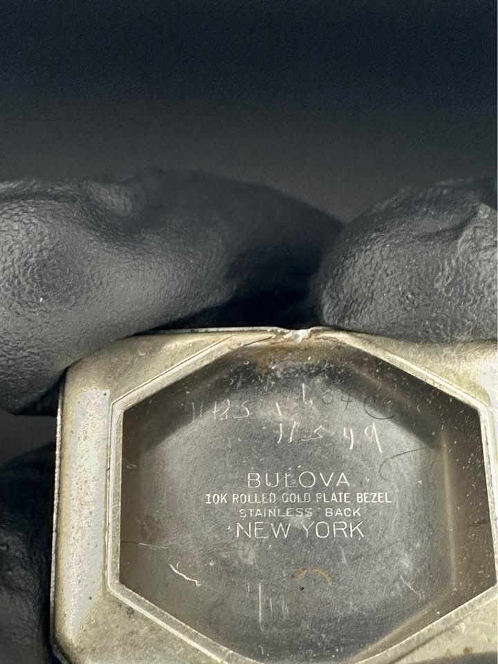 Vintage Bulova 1930s-40s Rectangular Dress Watch - photo 5