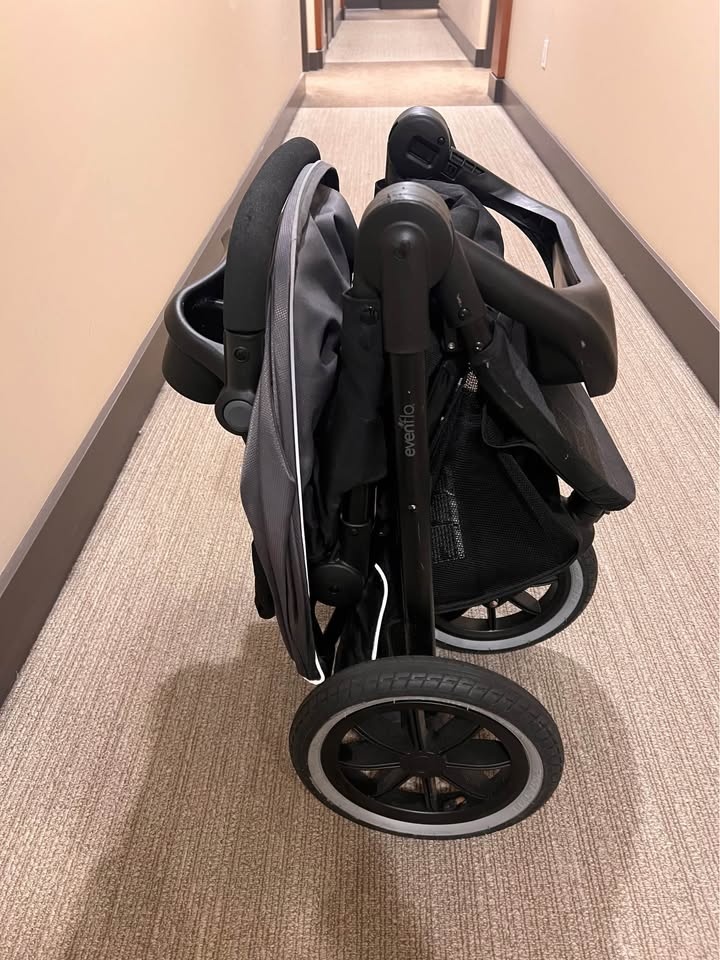 Evenflo Folio3 Lightweight Stroll & Jog Travel - photo 4