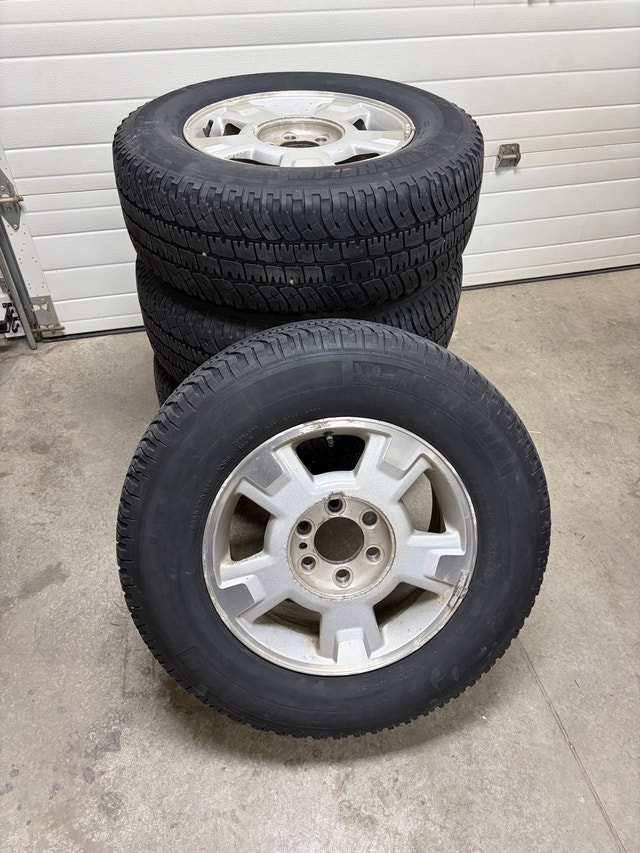 2010-2014 Ford F150 Factory Aluminum Wheels & Michelin Tires