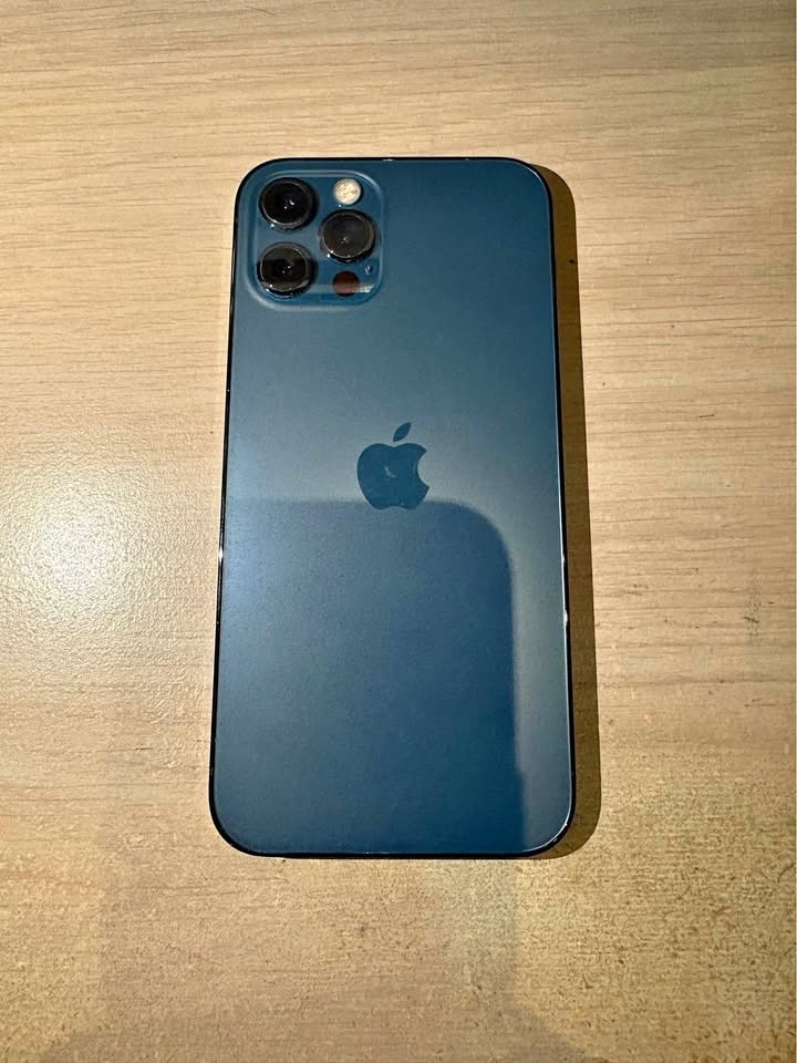 iPhone 12 Pro 100% Battery