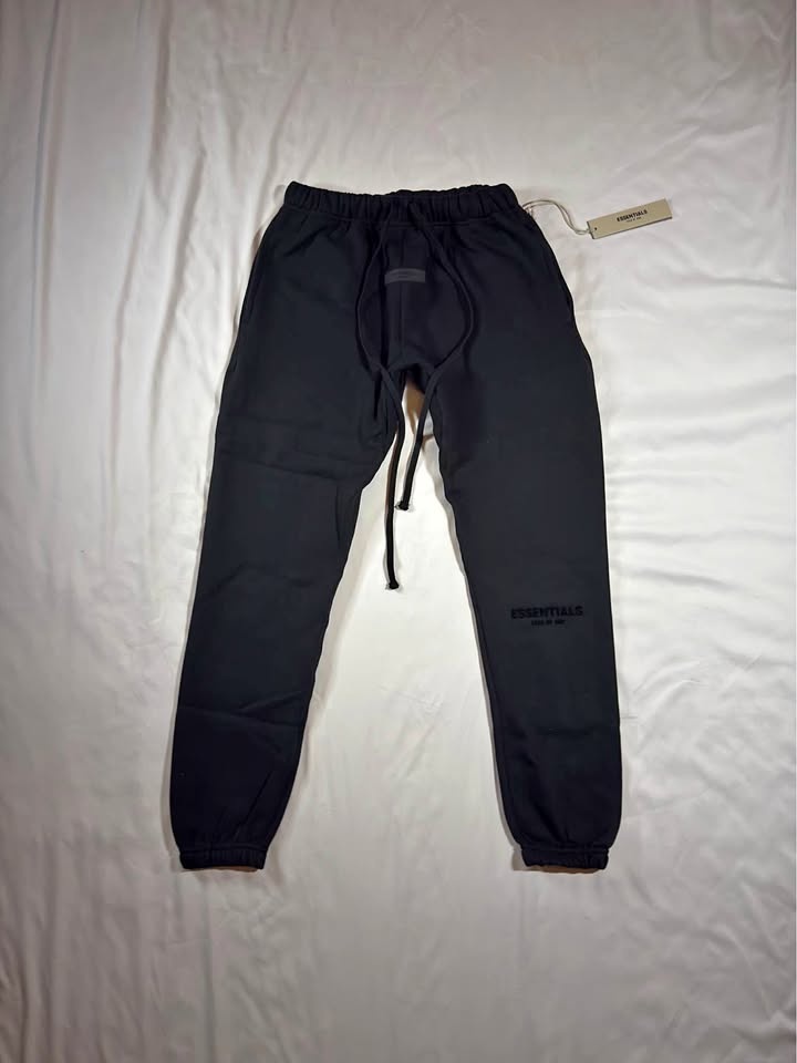 FOG ESSENTIALS SWEATPANTS - BLACK