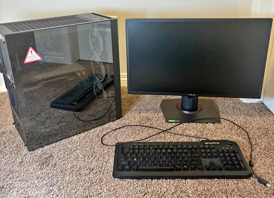 iBUYPOWER Gaming PC w/ TITAN RTX, ASUS Monitor & Keyboard