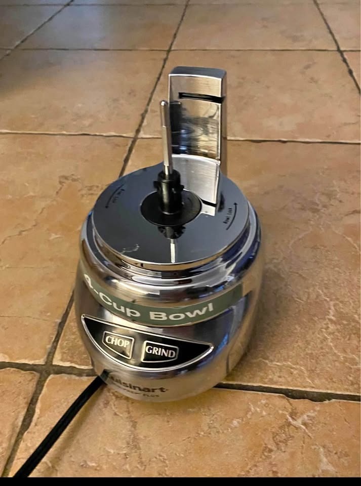 Brand new Cuisinart DLC-2A Mini-Prep Plus Food Processor, White - photo 4