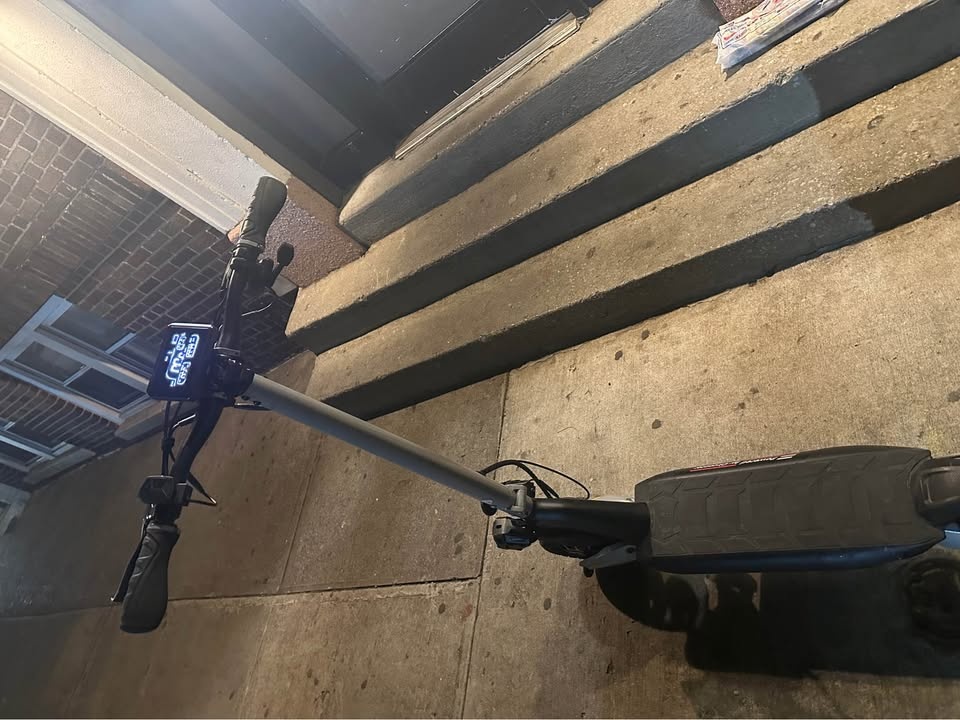 Circooter Raptor Pro 1600W Electric Scooter - photo 3
