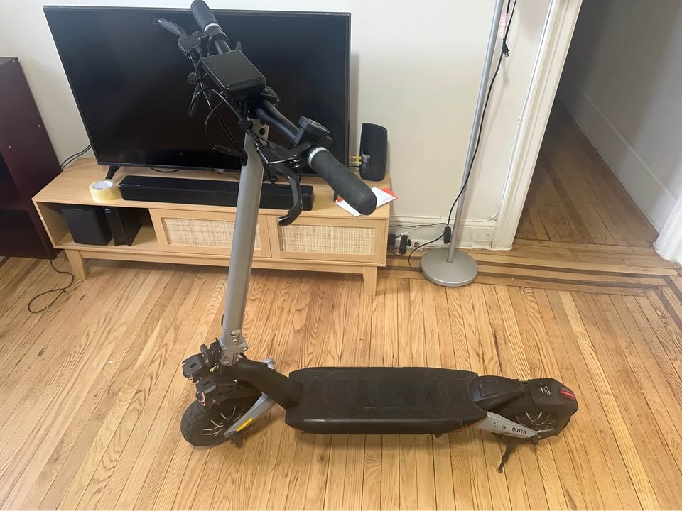 Circooter Raptor Pro 1600W Electric Scooter - photo 4
