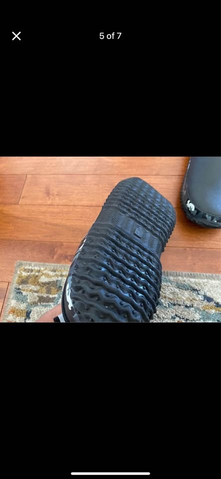 Brand new outdoor/ gardening/ rain shoes - photo 5