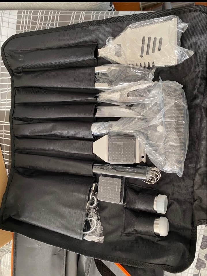 Brand new Grilling / barbecue utensil kit - photo 5