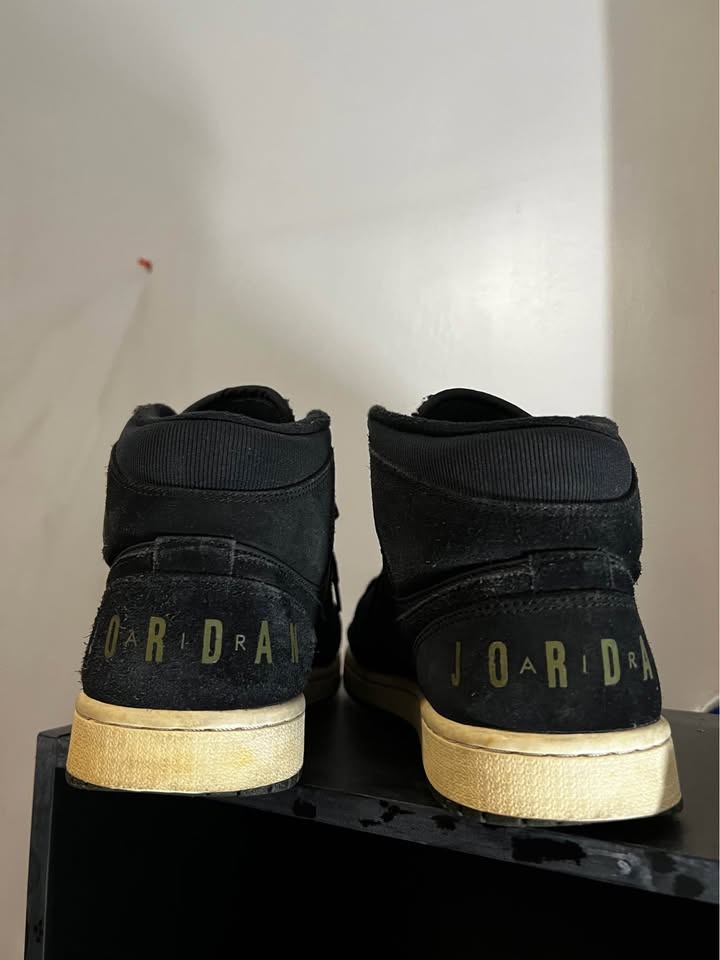 Air Jordan 1 olive black winterized - photo 2