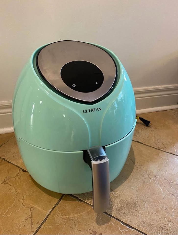 Brand new Cook-book certified Ultrean air fryer - photo 2