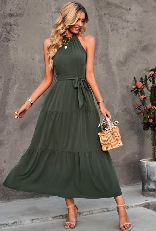 Brand new Women’s Sleeveless Floral Maxi Dress with belt
