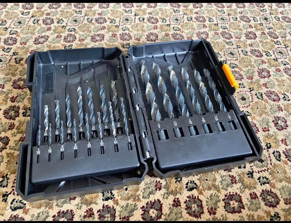 Brand New Amazon Basics Bits Kit