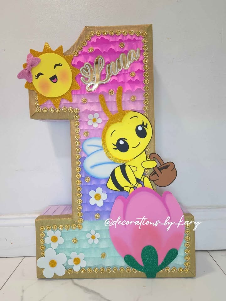 Custom Piñatas - photo 4