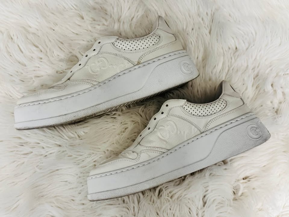 Gucci GG Embossed Leather Sneakers White - photo 4
