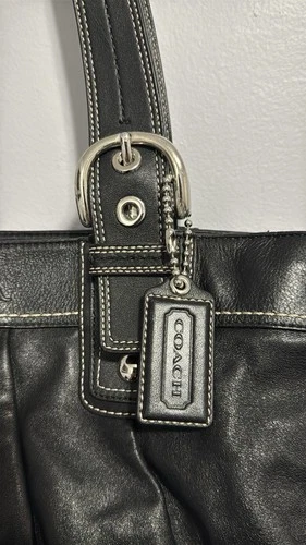 Authentic Coach Soho Pleated Black Leather Shoulder Bag - photo 5