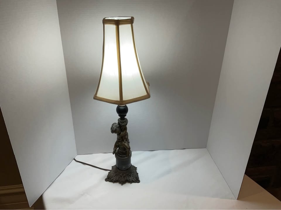 Vintage MCM Cherub Table Lamp Hollywood Regency - photo 3