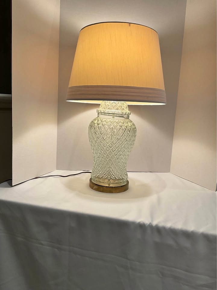 Vintage Clear Glass Diamond Pattern Table Lamp w/ Shade