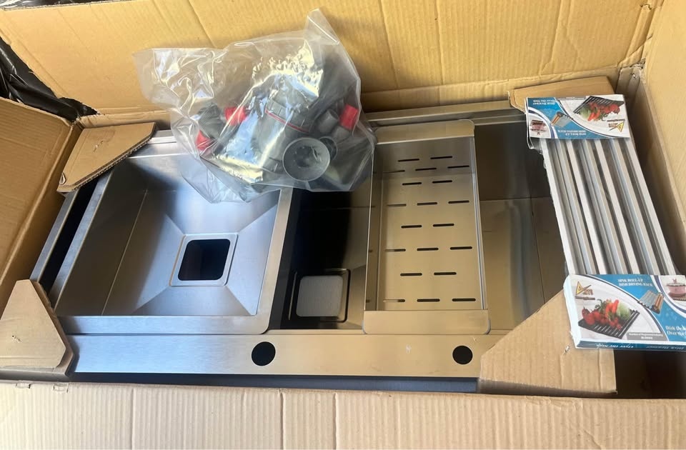 Stainless Steel Kitchen Sink w/ Accessories - photo 2