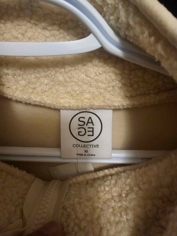 Brand new with tags - photo 2