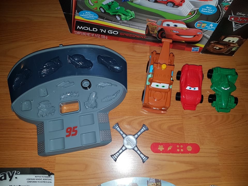 Disney Cars & Other Vehicles Play Doh Sets - $40 - photo 3