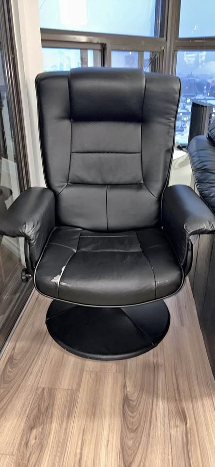 Black Swivel Manual Recliner Chair with Separate Footrest