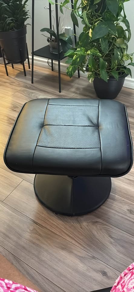 Black Swivel Manual Recliner Chair with Separate Footrest - photo 4