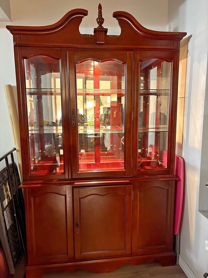 Hutch Cabinet