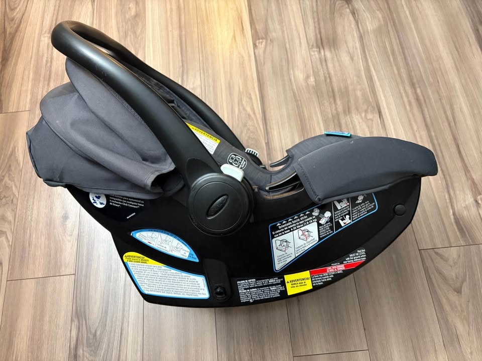 Graco SnugRide 35 Lite Infant Car Seat with base - photo 3