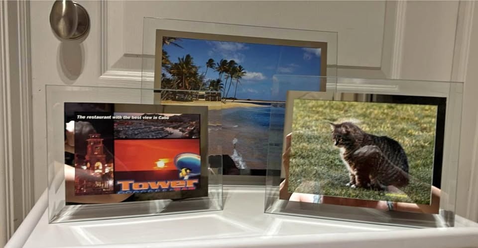 Beautiful Glass Picture Frame Set