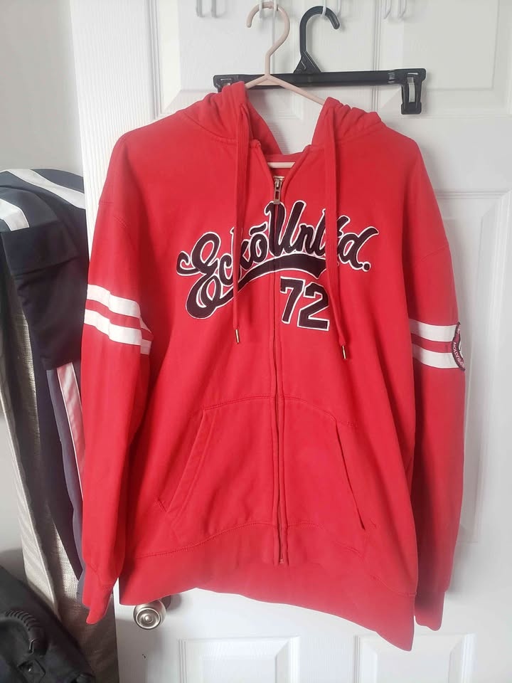 Buy and sell used "tna hoodie zip-up" in