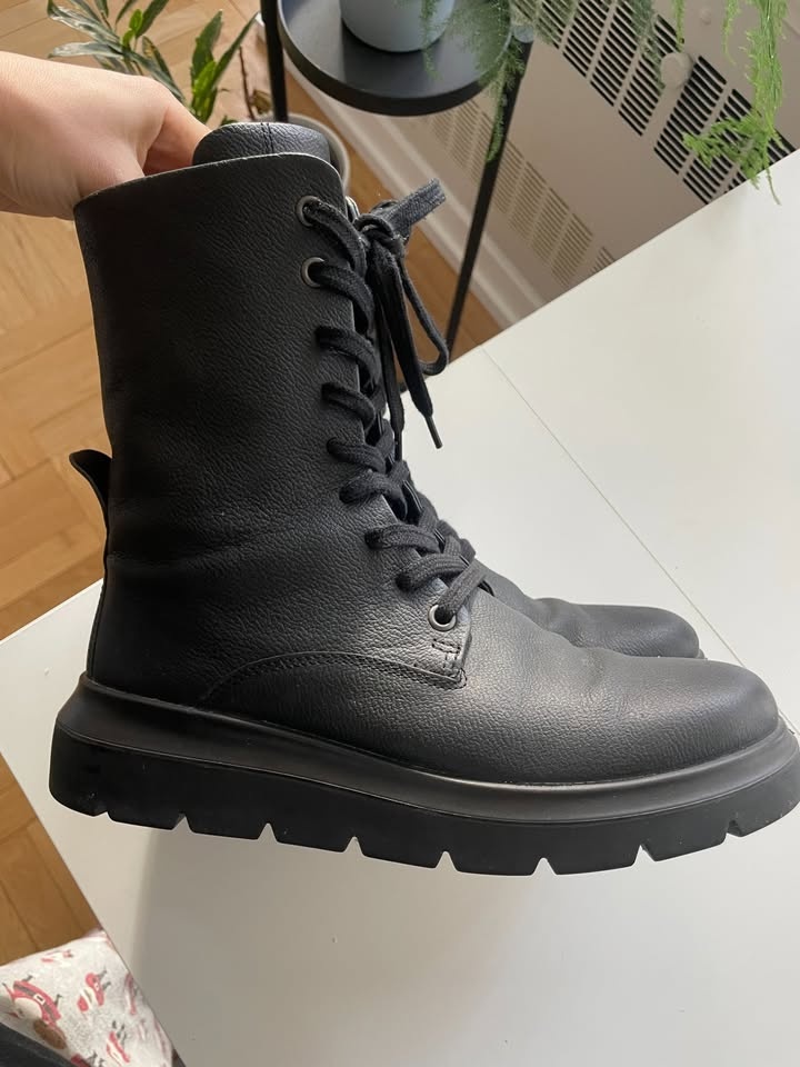 ECCO Nouvelle Logo-Embossed Leather Boots - photo 2