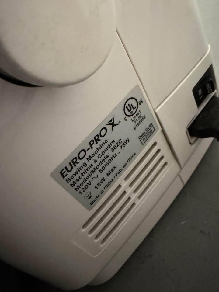 Euro-Pro X Sewing Machine Model 362C – Working, Display Loose - photo 2