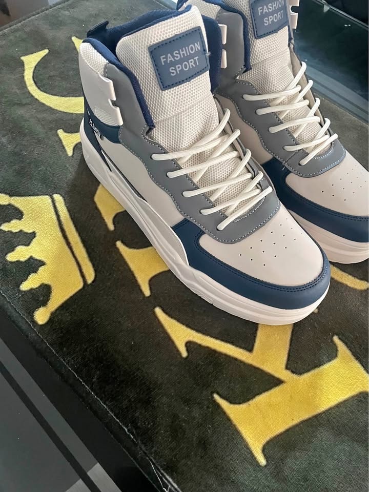 Men’s Spliced Mid-Top Sports Shoes