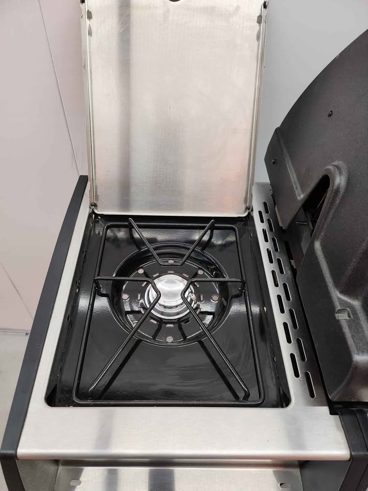 🇨🇦  Broil King Signet 390 Gas Grill w/ Rotisserie Kit - photo 3