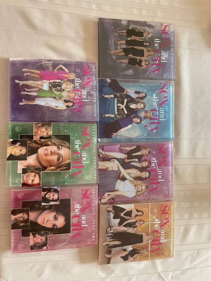 Sex and the City TV Show DVDs - All 6 Seasons - photo 2