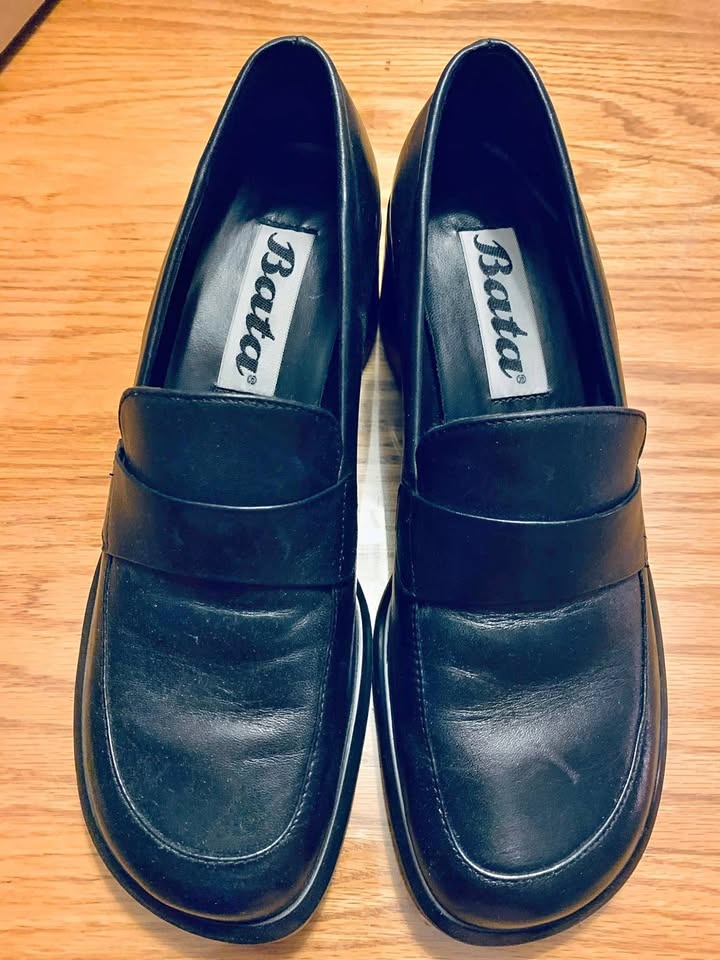 Women’s Leather Loafers 7.5