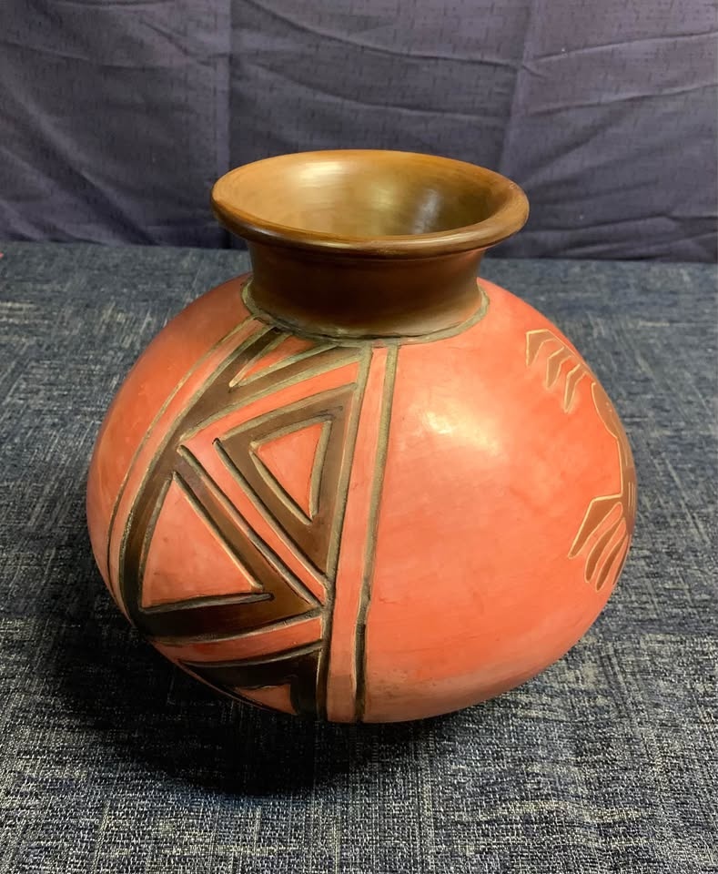 Pottery Vase - Julio Flores Chulucanas PERU - photo 3