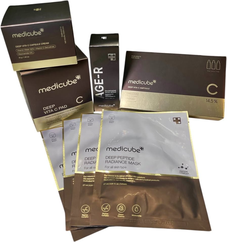 Medicube Age-R & Vita C Set