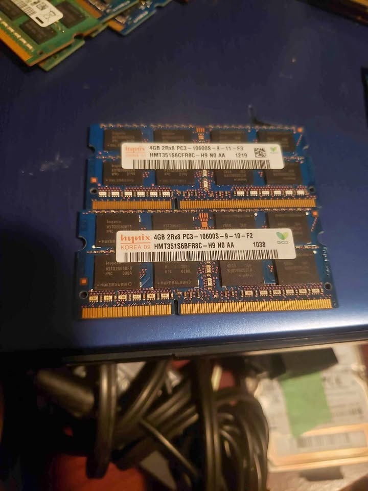 HYNIX PC3 10600S Laptop Memory - 2x4GB DDR3 1333MHz
