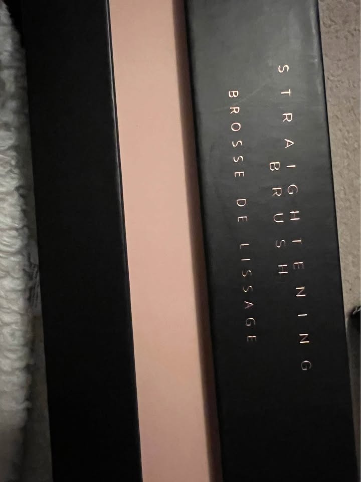 Foxybae Rose Gold Hair Straightening Brush - photo 3