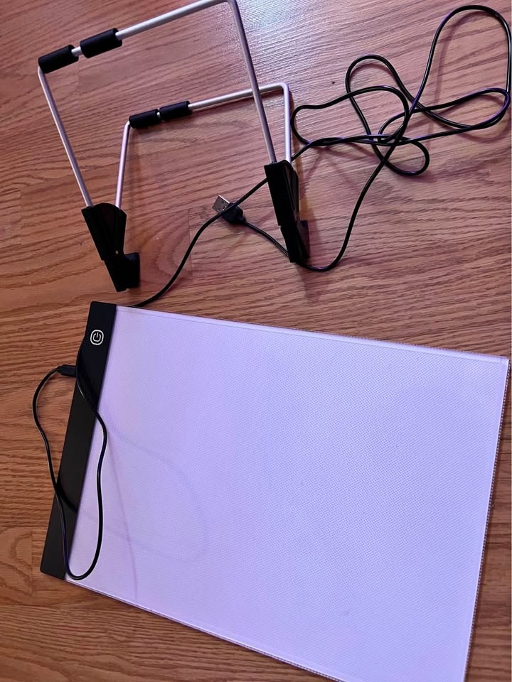 A4 Light Up Drawing Board with Stand