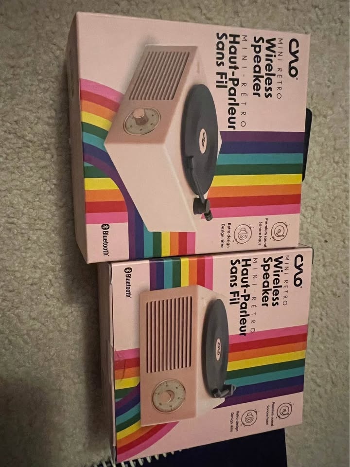 🥕Great gift! Brand new still in box mini retro wireless speaker. - photo 4
