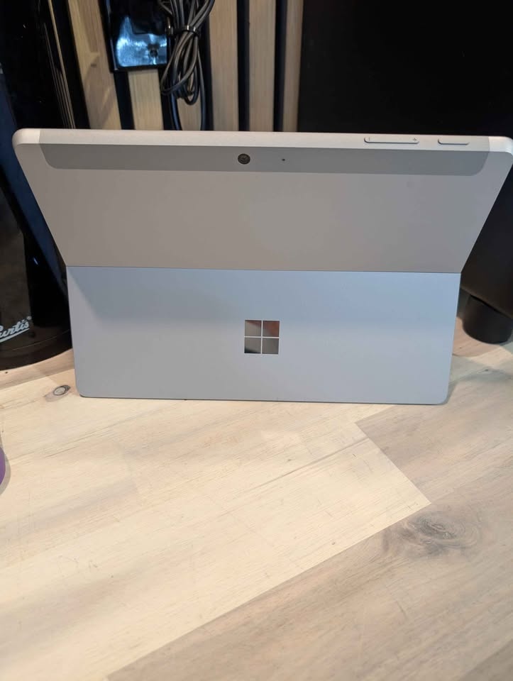 Microsoft Surface Go 3 - photo 3