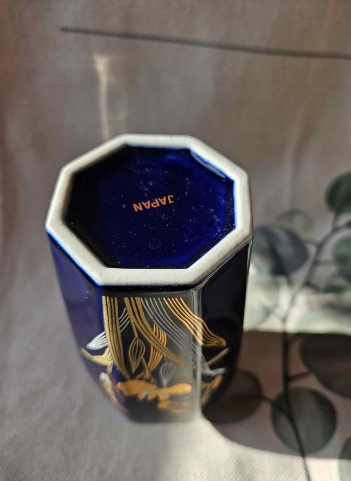 Vintage 6.5" Cobalt Blue Japanese Vase - Gold Iris - photo 2
