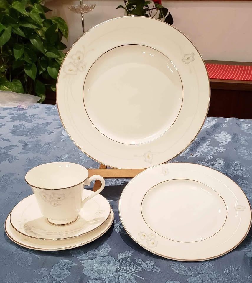 Royal Doulton Mystique H5093 Table Set - photo 2