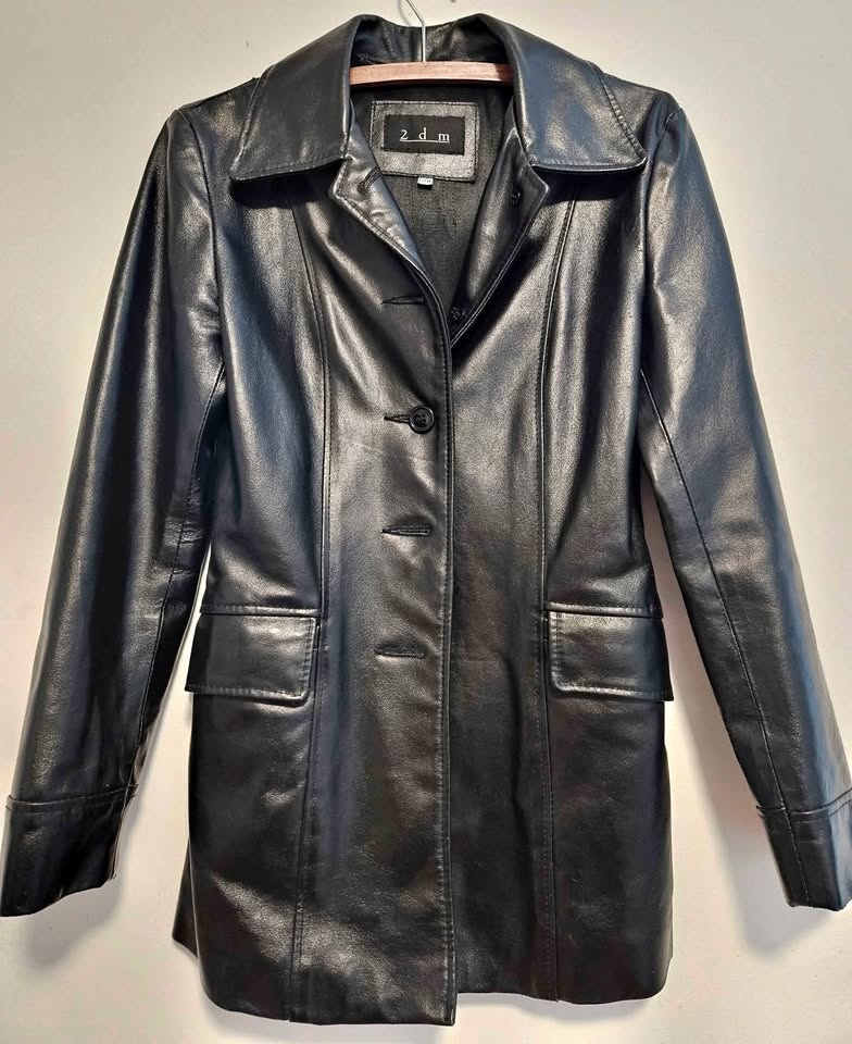 Chic Black Genuine Leather Coat Blazer - Women Size XS