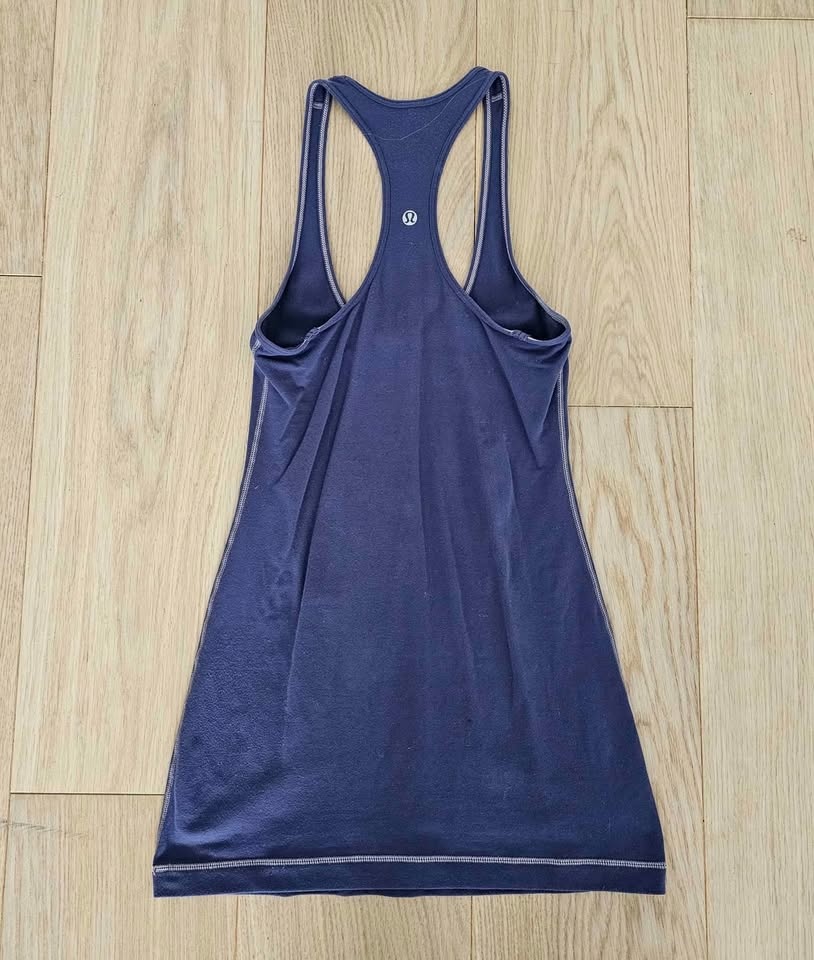 Lululemon Racerback Tank Top - Size 4 - photo 2