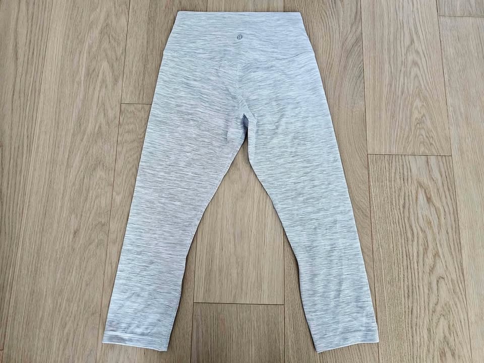 Size 8 Lululemon Align HR Leggings - 21 inch inseam