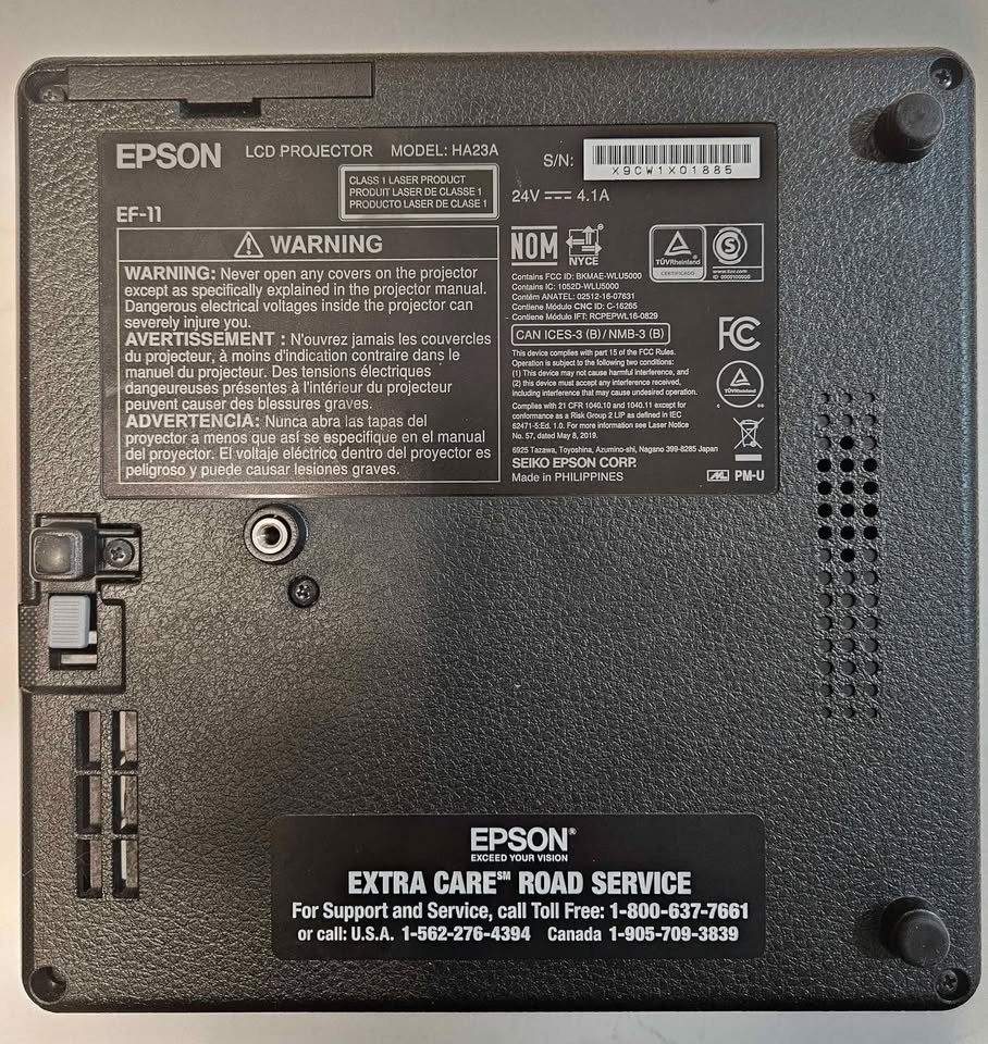Like new Epson EpiqVision Mini EF-11 Laser Projector < 50 hours - photo 2
