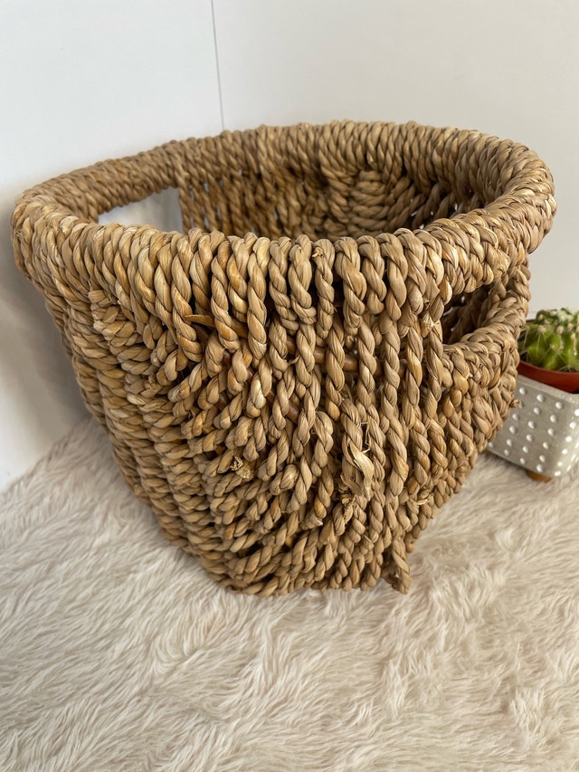 Vintage Wicker Handled Basket 9” x 9” x 11” - photo 2
